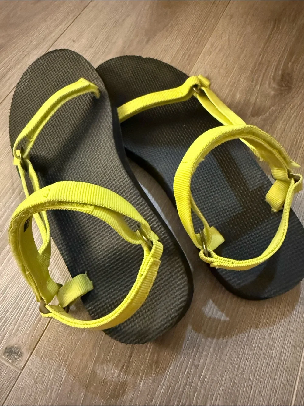 TEVA Universal Sandals (Women’s 7)